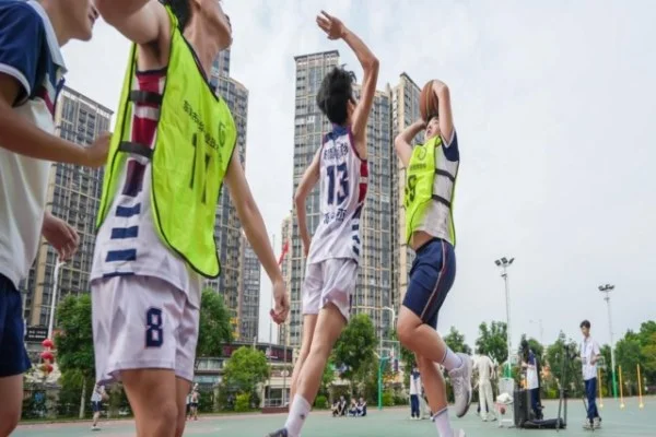 吴艳妮钻石联赛大阪站跑出十二秒八三夺冠 亚洲栏后已然势不可挡（6686.com）
